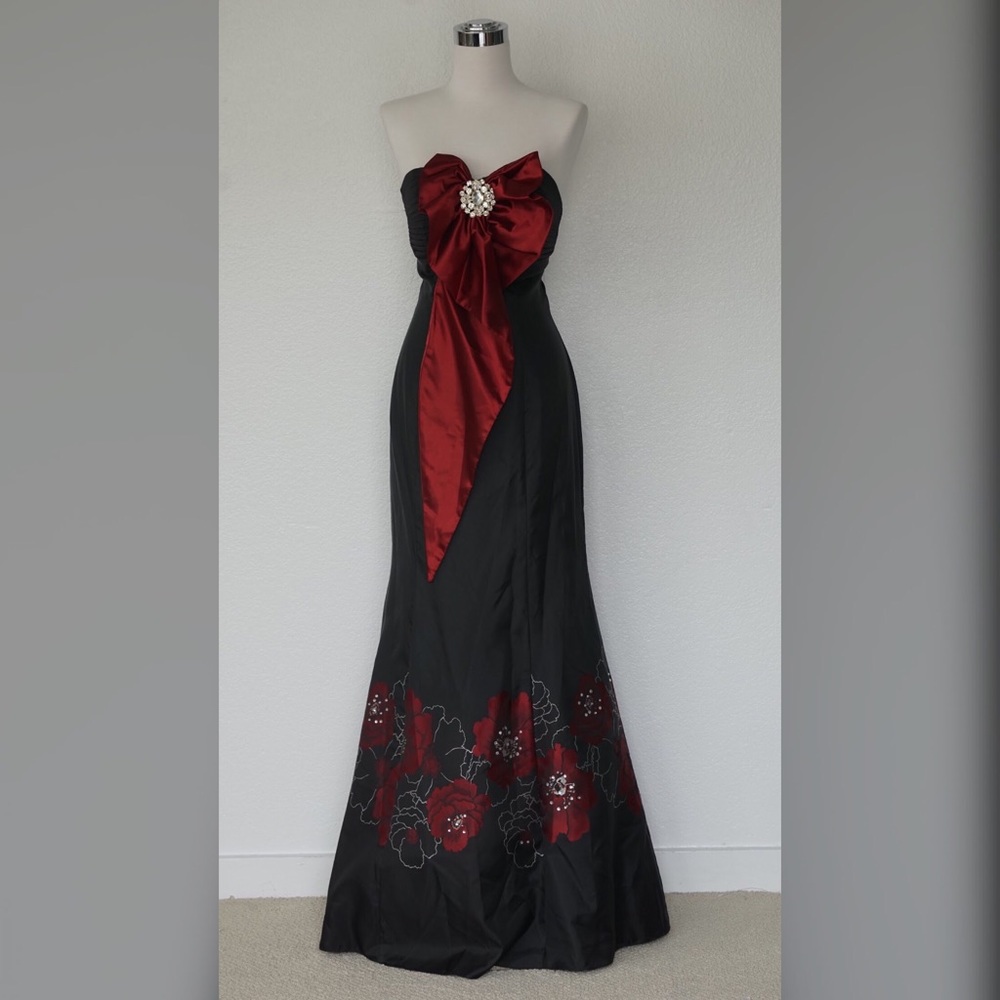 Cinderella Divine Black Strapless Evening Gown